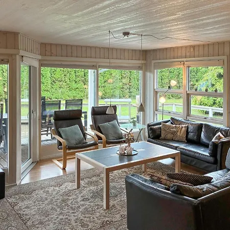 Hébergement de vacances Lovely In Vaeggerlose With Sauna *