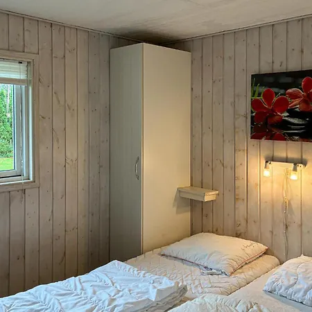 Nyaraló Lovely In Vaeggerlose With Sauna Bøtø By